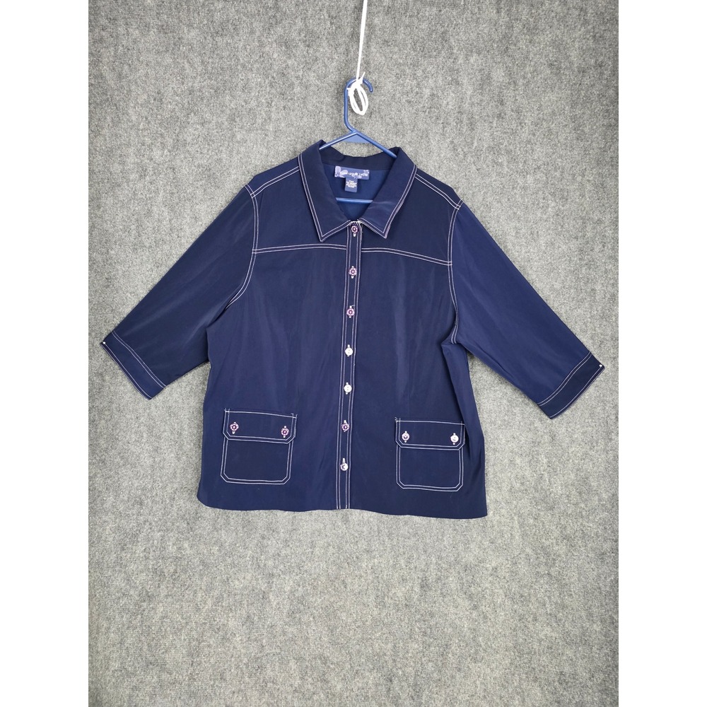Susan Graver Style Top P2X Blue 3/4 Sleeve Button Front White Stitch Pockets